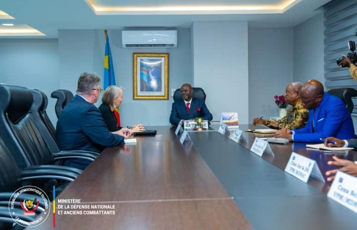 Processus de Washington, Défense : Guy Kabombo et Lucy Tamlyn harmonisent les vues !
